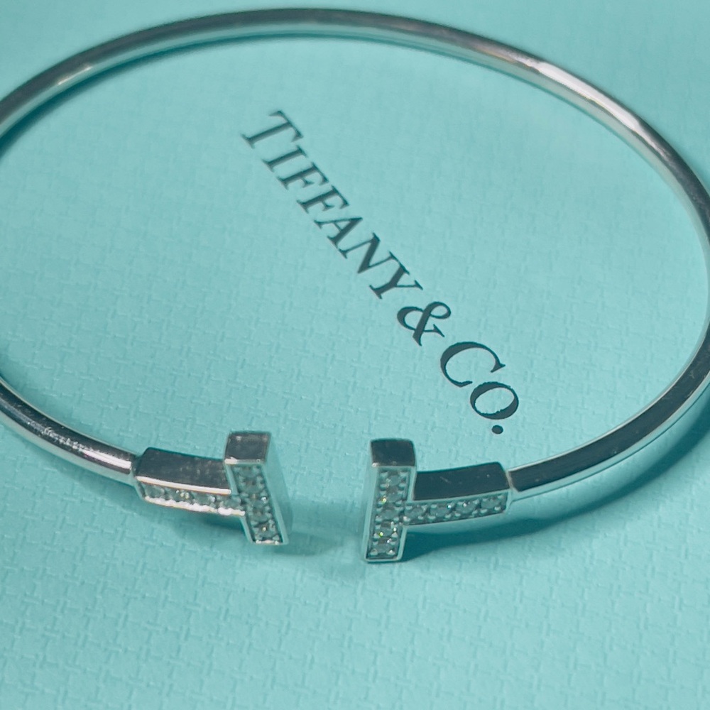 Tiffany & Co. Iconic Silver T Wire Bracelet